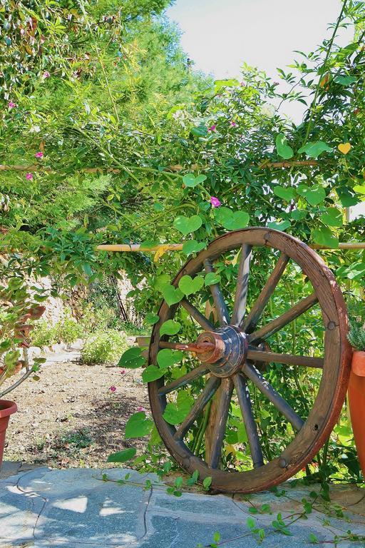 Agriturismo Costamagna Ноли Екстериор снимка